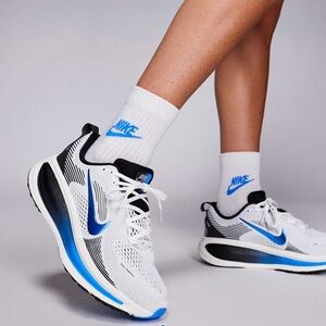 Nike White and Blue Athletic Sneakers